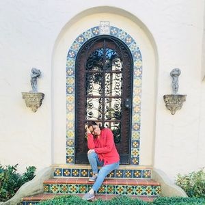 Meet your Posher, Anahi